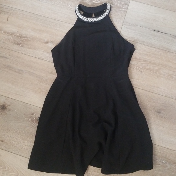 Dress - Picture 1 of 4